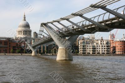 Millenium Bridge