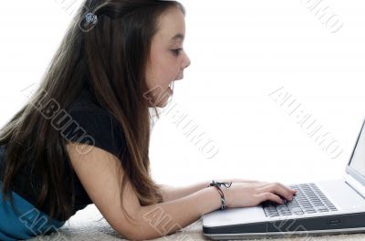 Young girl in front of a laptop