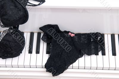 Piano &amp; Lace