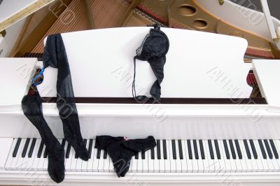 Piano &amp; Lace