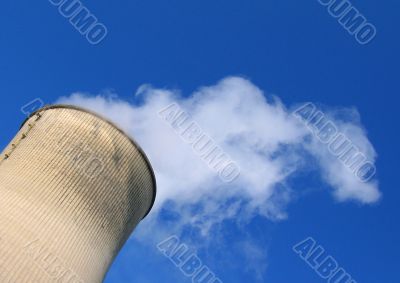 Steam cooling tower power plant