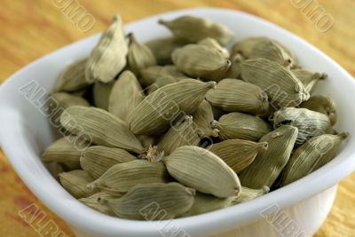 Cardamom Dried as condiments