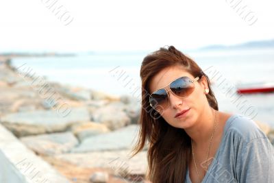 girl with sunglasses