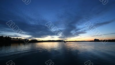 lake burley griffin