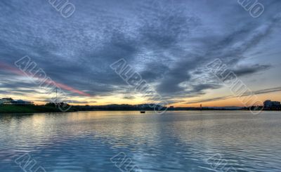 lake burley griffin