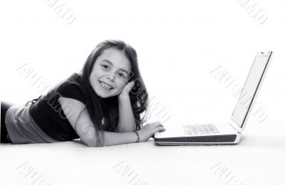 Young girl in front of a laptop