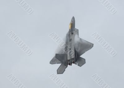 F-22 Raptor  climbing