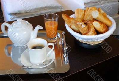 a french breakfast