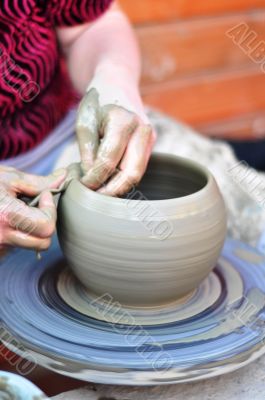 hands of a potter